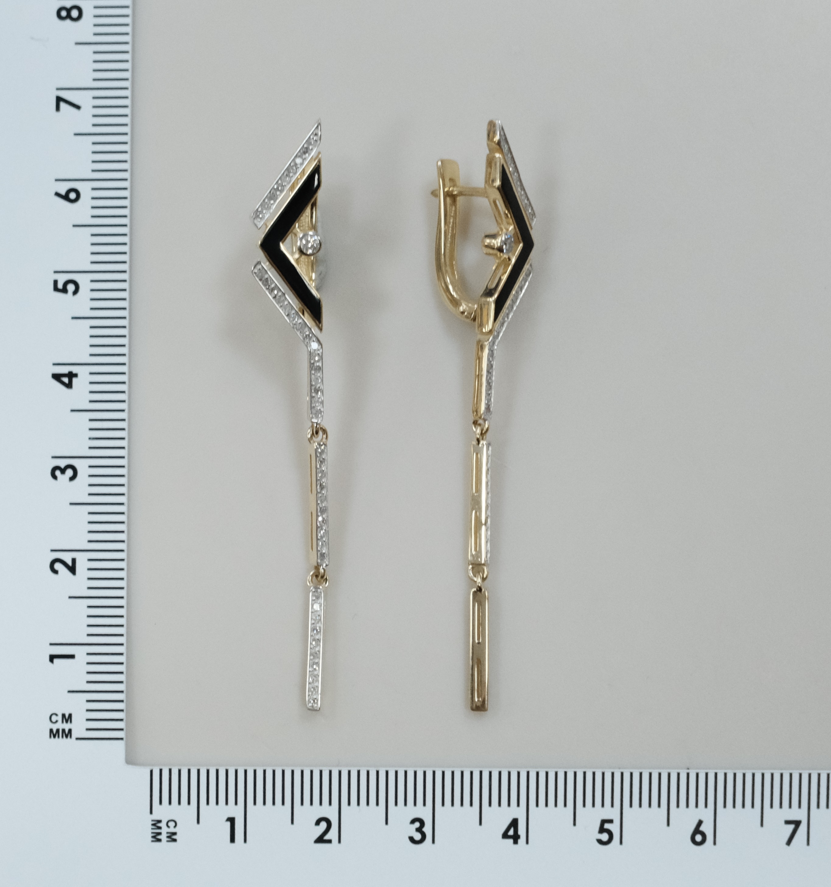10511-001556 Серьги (Au 585)